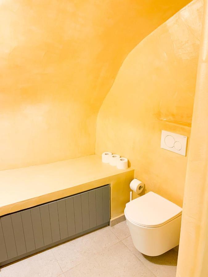 M Residence Santorini Johnnie Cave Fira  Exterior photo